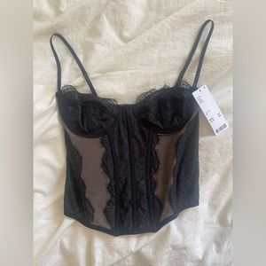 NWT Out From Under Modern Love Corset, M